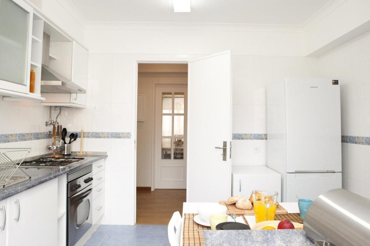 Family Central Apartment In São Pedro do Estoril エクステリア 写真
